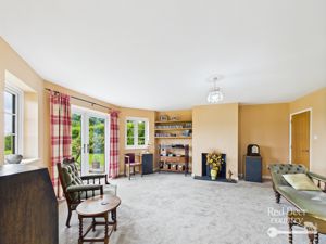 Sitting Room- click for photo gallery